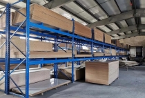 板材重型货架如何实现货物的仓储管理